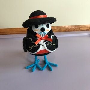 Target Hyde and Eek Featherly Friends Halloween Fabric Bird Silbador 2018